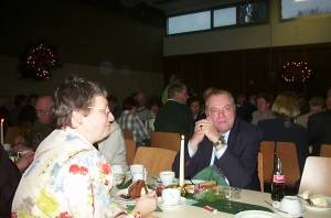 Wanderfreunde im Saal