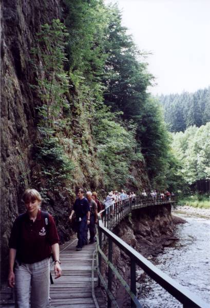 Wanderung entlang des Flusses Iser